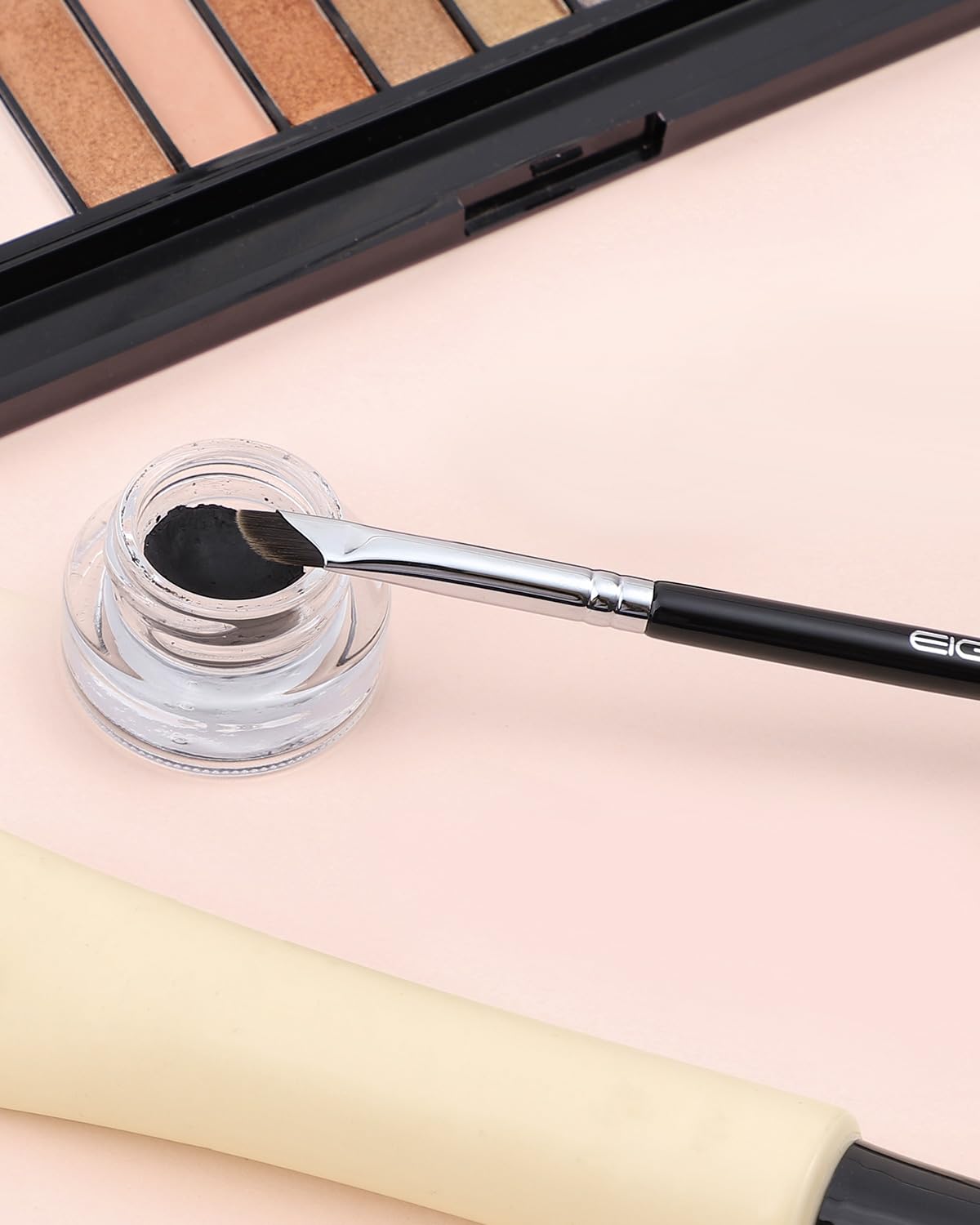 Eyeliner Brush, EIGSHOW Sickle Angled Gel Eyeliner Makeup Brush for Precise Eye Liner, Eyebrow, Eyelid with Ultra Thin Curved Vegan Bristles (E865)